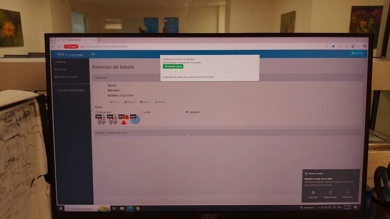 Interfaz real para selección de servicios de salud en terminal de turnos
